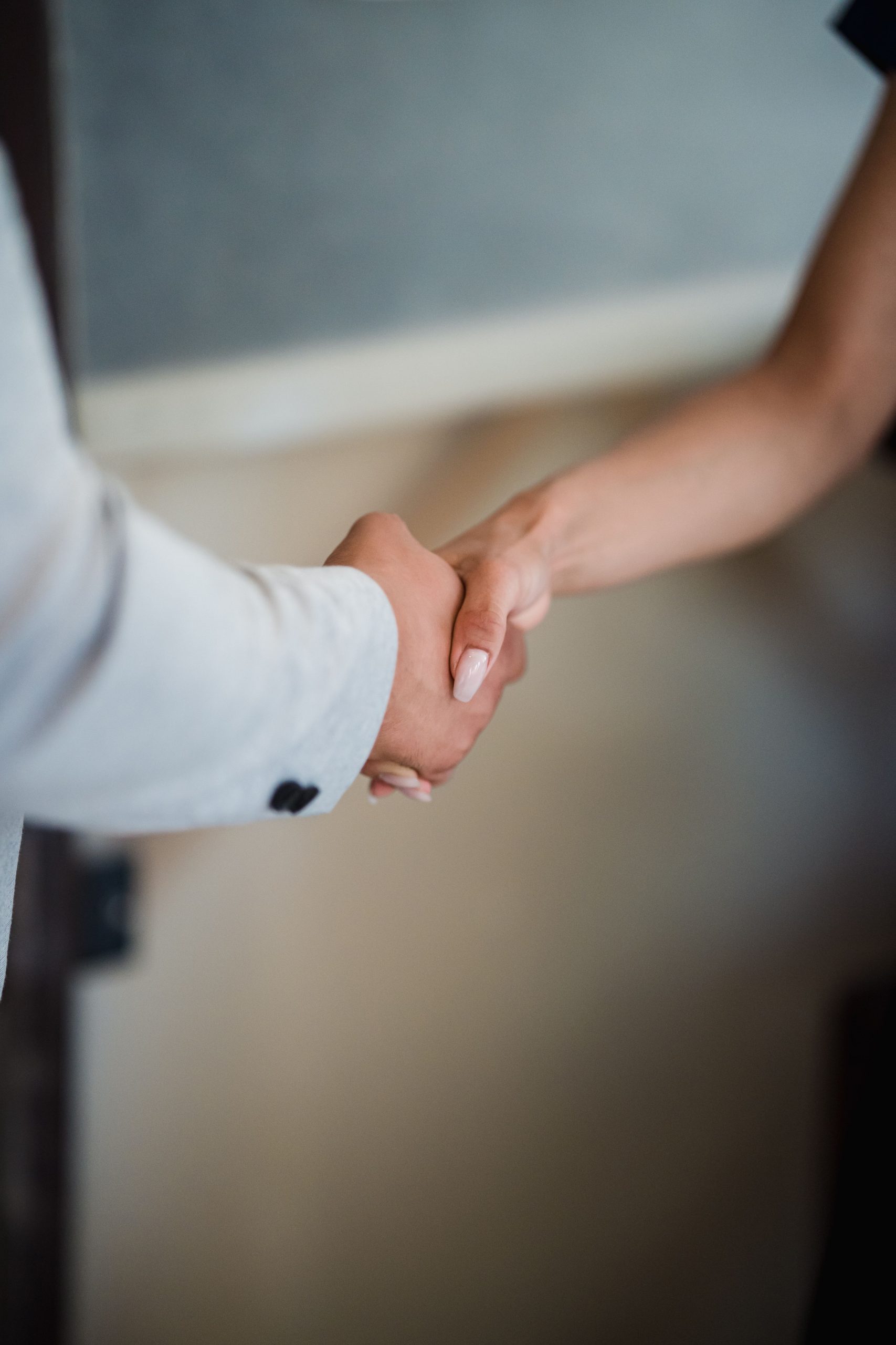 Différence entre cordialement et respectueusement